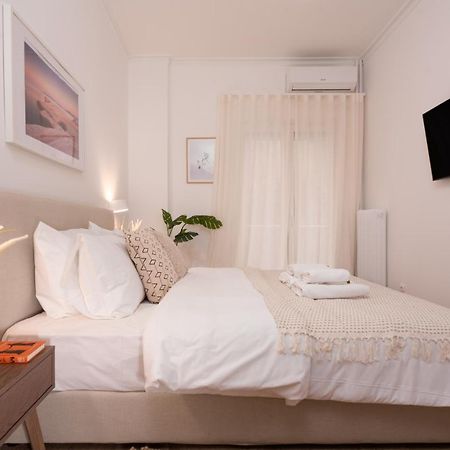 Unique 2 Bedrooms Apartment, Steps To Plaka And City Center أثينا المظهر الخارجي الصورة