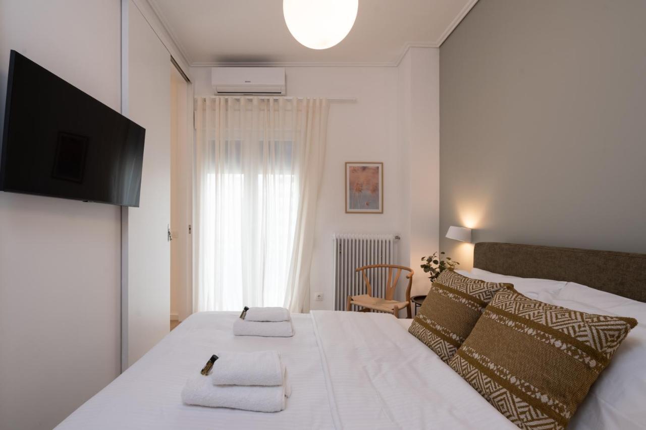 Unique 2 Bedrooms Apartment, Steps To Plaka And City Center أثينا المظهر الخارجي الصورة