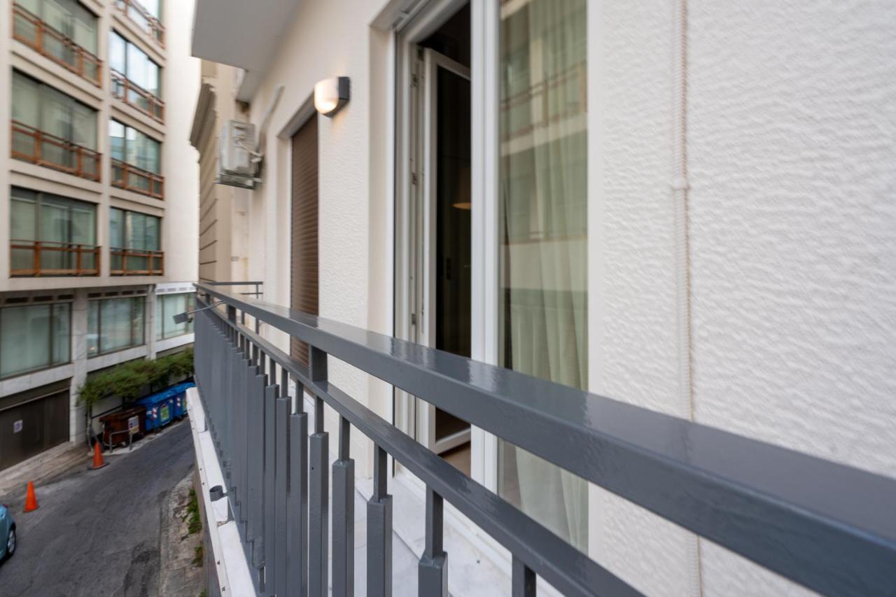 Unique 2 Bedrooms Apartment, Steps To Plaka And City Center أثينا المظهر الخارجي الصورة